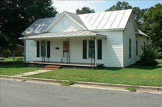 1st image of 135 Greenwood St