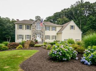 17 Bear Mountain Rd, New Fairfield, CT 06812