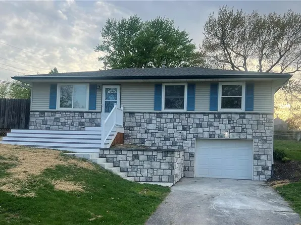 1102 S 4th Ter, Savannah, MO 64485