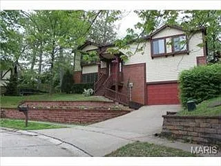 40 Apostle Ct photo 1