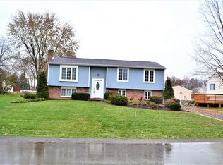 403 Anna Marie Dr, Cranberry Township, PA 16066