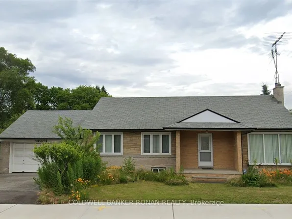 1625 Applewood Rd, Mississauga, ON L5E 2M2