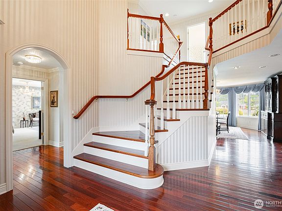4th image of 6125 Troon Lane SE