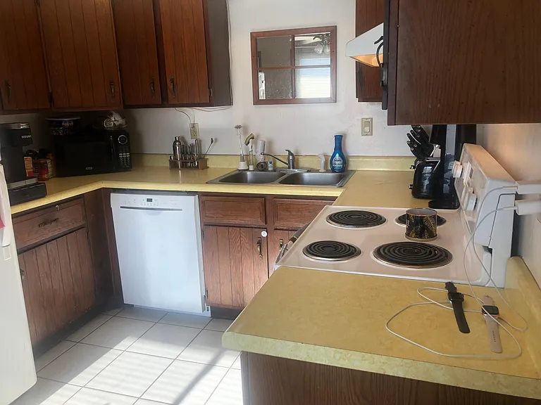 3151 Hillcrest Rd #4 — Photo 6