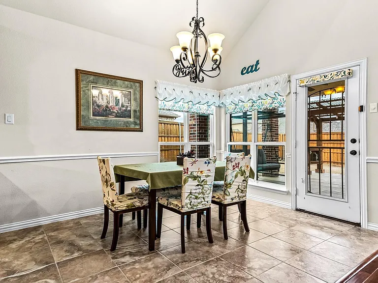 12467 Fallcreek Dr — Photo 6