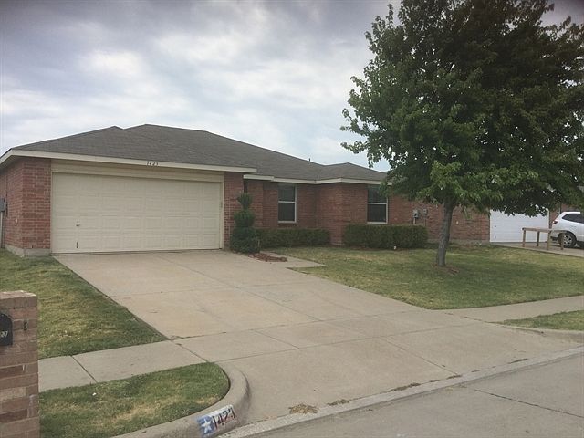 1st image of 1423 Queen Annes Dr #00