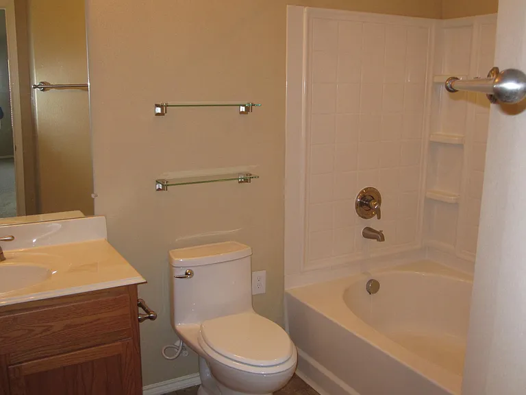 609 Twin Knoll Dr — Photo 13