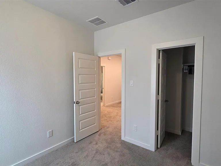 1015 Thor — Photo 14