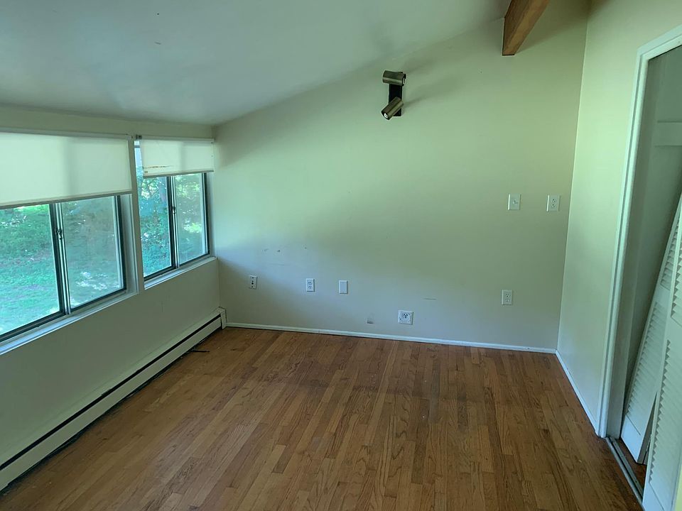 16 Hunting Lodge Rd, Mansfield, CT 06268 Zillow