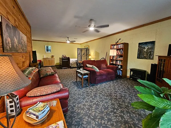 1 bed, 500 sqft, $1,300 — Photo 2