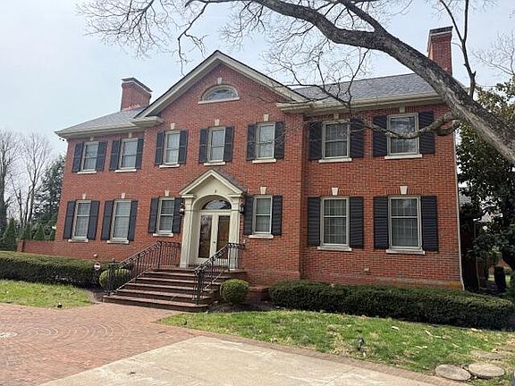 2nd image of 3217 Tates Creek Rd