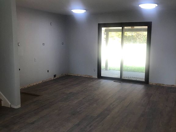3rd image of 1236 Downwood Manor Dr