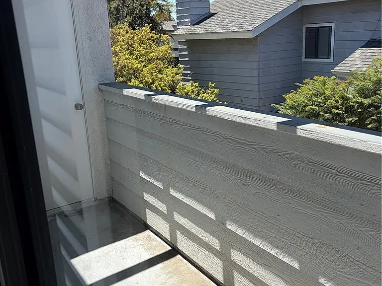 345 Avocado St — Photo 15