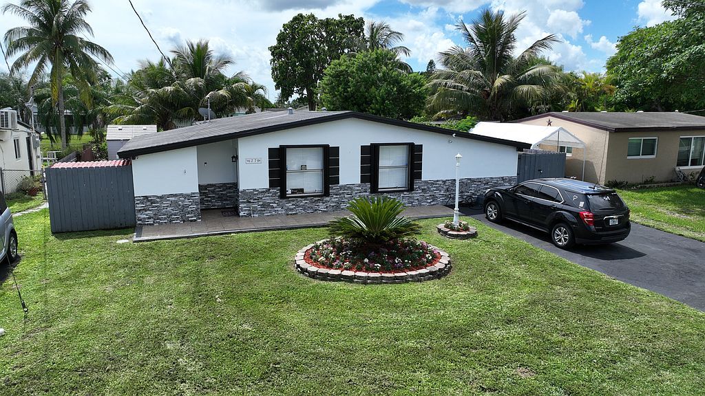 6270 NW 24th Ct - Property Image