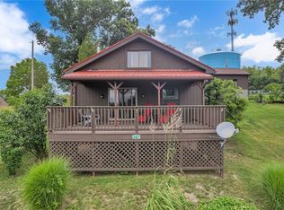 1712 Darlington Rd, Beaver Falls, PA 15010