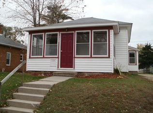 122 E Burns St, Portage, WI 53901