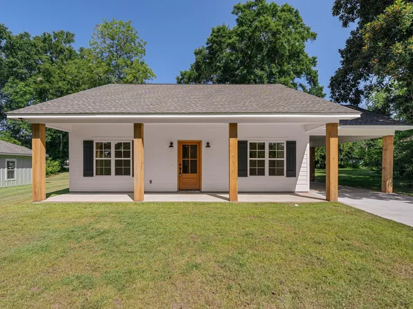 103 Gilmore St, Purvis, MS 39475