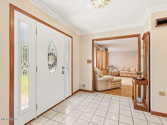 5th image of 5 Mccaffery Road