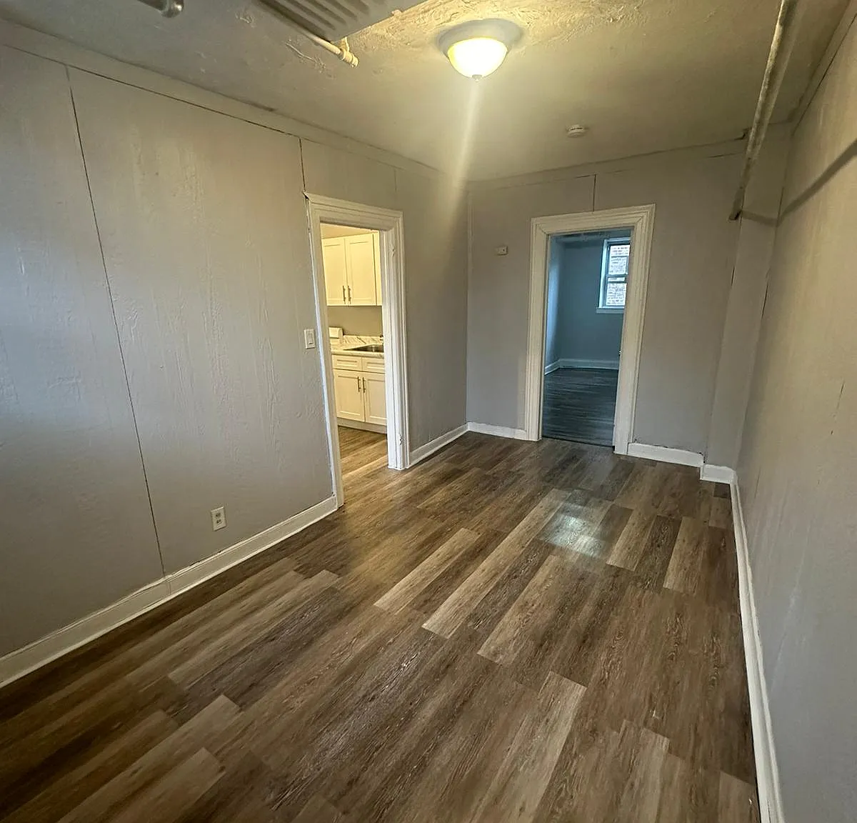 2 bed, 800 sqft, $1,650 — Photo 2