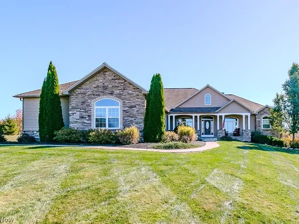 12195 Arborwood Way, Chardon, OH 44024
