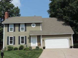 1225 NW Roanoke Dr, Blue Springs, MO 64015