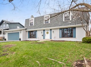 1208 62nd St, Downers Grove, IL 60516