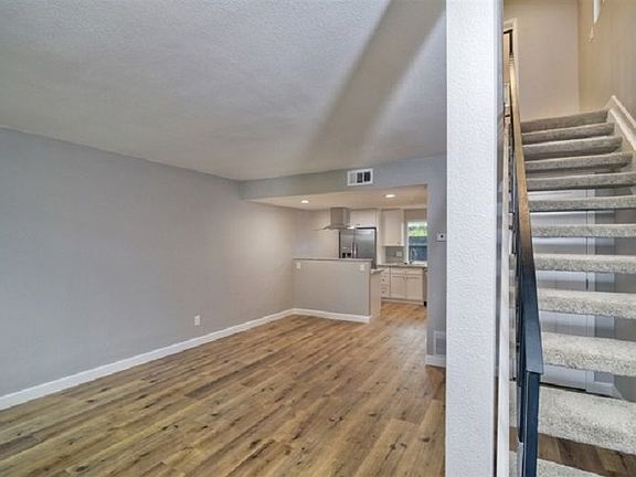 4th image of 2520 Wanek Rd Unit B