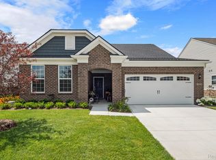 49891 Kent Ct, Canton, MI 48188