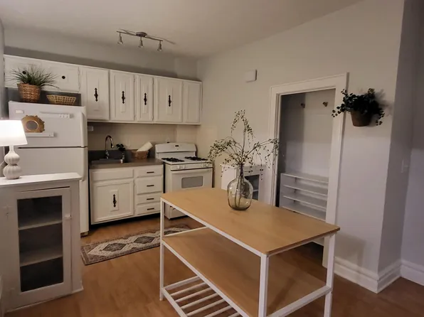 23 Kuder Ave APT 1, Akron, OH 44303