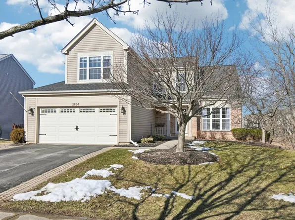 2834 Forestview Dr, Carpentersville, IL 60110