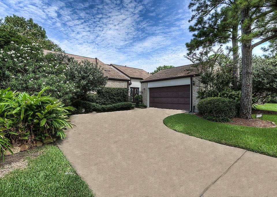 1st image of 2318 Binley Dr
