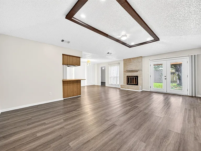 11103 Bellerive Dr — Photo 6