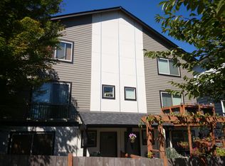 6557 34th Ave SW, Seattle, WA 98126