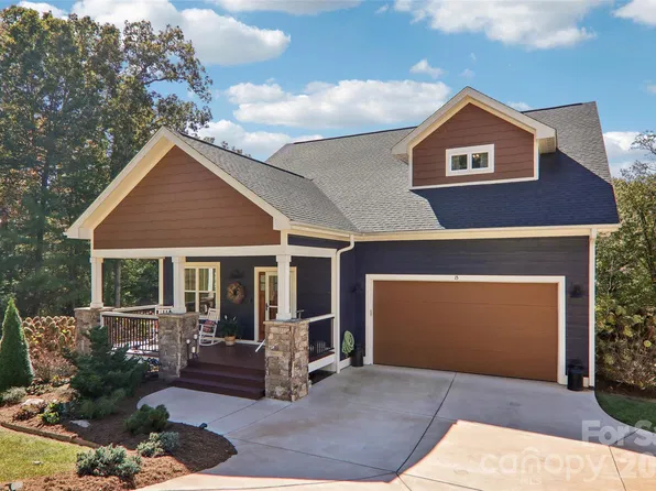 15 Temujin Dr, Leicester, NC 28748