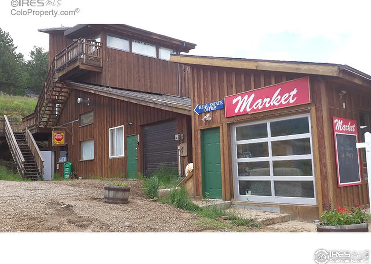 Studio, 2000 sqft, $2,800 — Photo 2