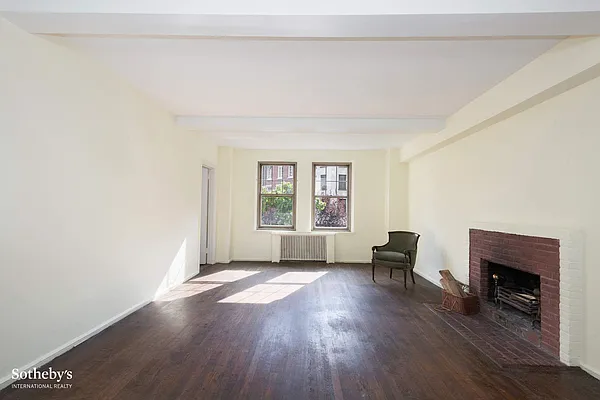 Sold by Sotheby's International Realty | media 27