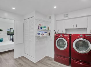 2823 Arthur St, Hollywood, FL 33020