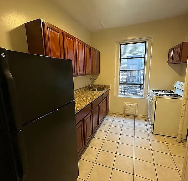 170 Vermilyea Ave #1H — Photo 3