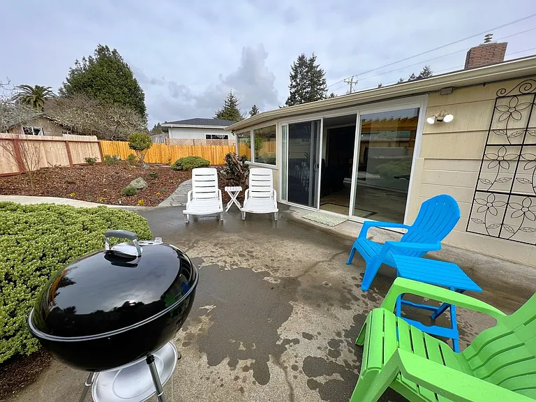 307 Del Norte Ln — Photo 3