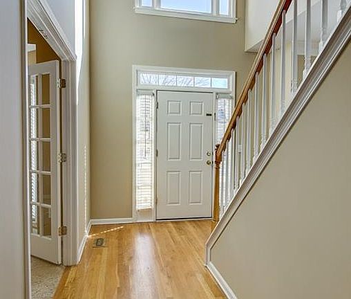 2nd image of 2014 Westside Ln