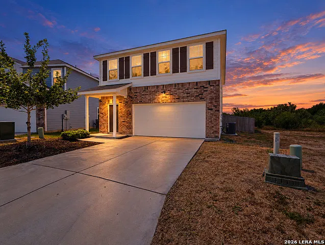 3 bed, 2.5 bath, 1826 sqft, $1,750 — Photo 1