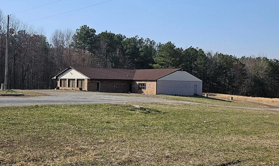302 W Colonial Trail Hwy #1