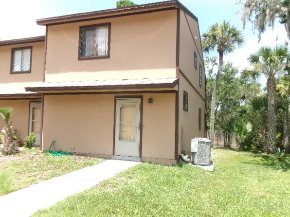 27 Village Dr, Flagler Beach, FL 32136