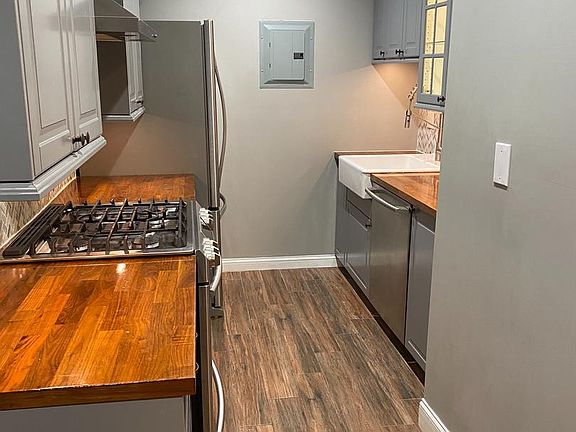 2nd image of 1 Silverwood Cir APT 3