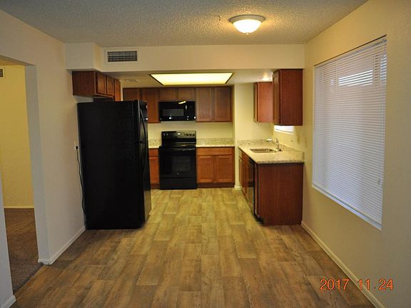 5th image of 3724 W North Ln