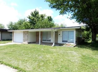 336 Wildwood Dr, Park Forest, IL