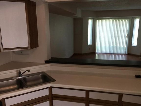 4th image of 2357 Cypress Dr
