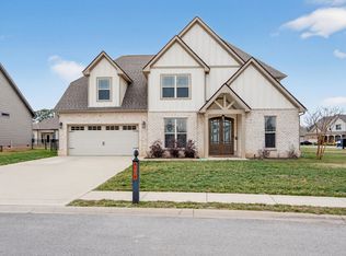 300 Lowline Dr, Clarksville, TN 37043