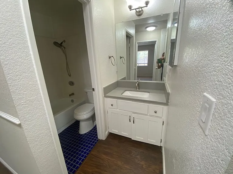 561 Amanda Ct — Photo 31