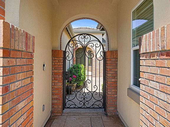 4th image of 11550 Aspendell Way